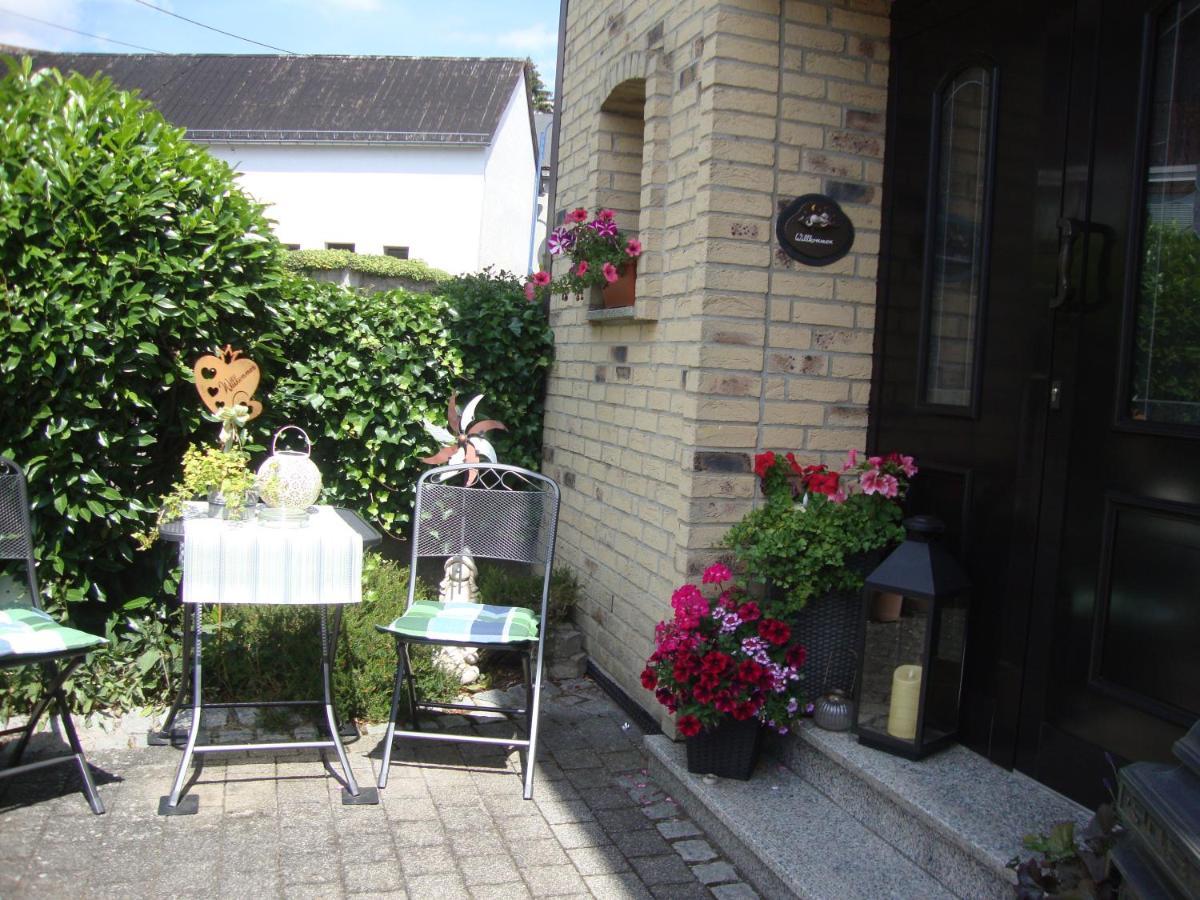 Eifelferienwohnungen "Familie Saxler" Bereborn 外观 照片